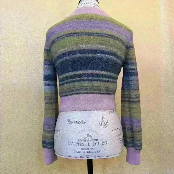 Aritzia Sunday Best Kitten V-Neck Cropped Sweater Small Excellent Condition! - Picture 5 of 9